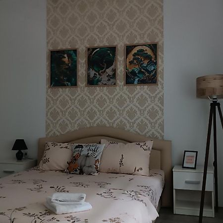 Happy Star Apartment นิส ภายนอก รูปภาพ