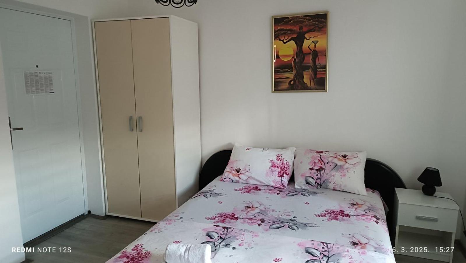 Happy Star Apartment นิส ภายนอก รูปภาพ