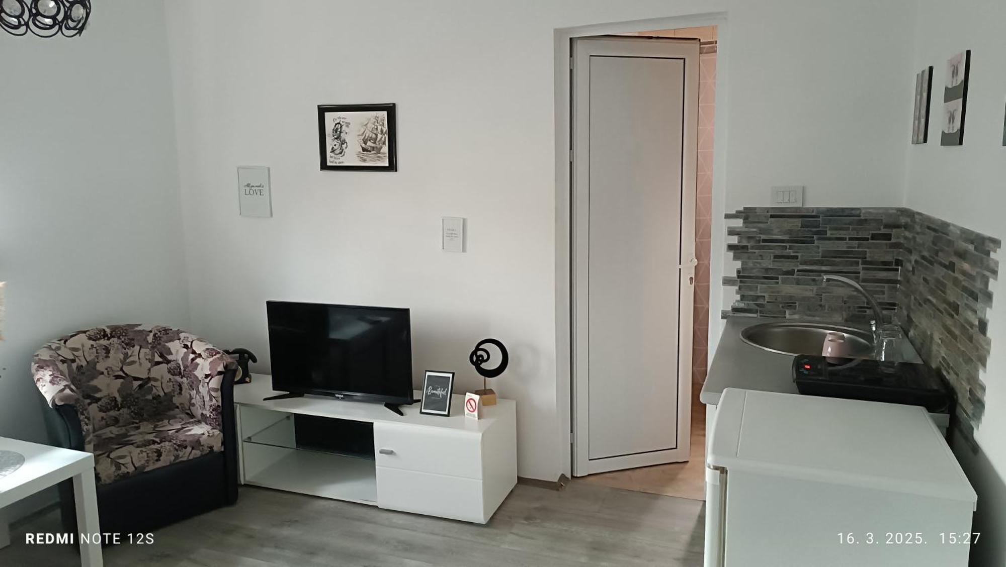 Happy Star Apartment นิส ภายนอก รูปภาพ